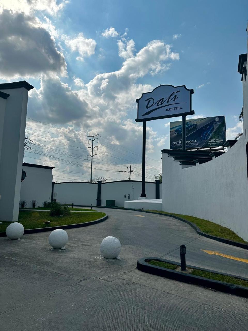 Hotel Dali Reynosa Exterior foto